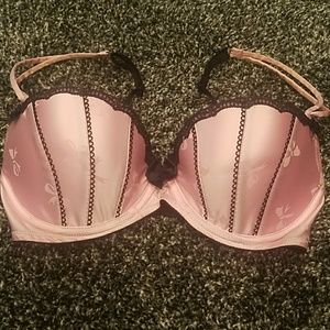 VS Sexy Little Things